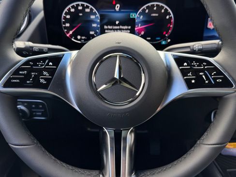 New 2026 Mercedes-Benz GLA 250 image 11