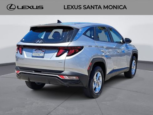 Used 2023 Hyundai Tucson SE AWD/4WD image 5