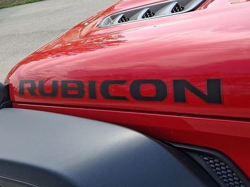 Used 2024 Jeep Gladiator Rubicon w/ Safety Group AWD/4WD image 36