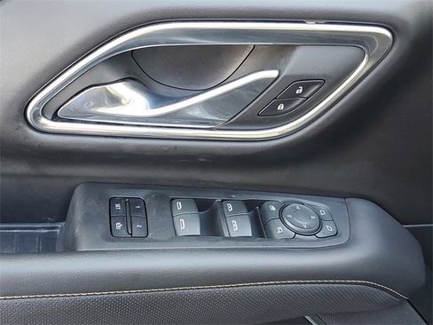 Certified 2023 GMC Yukon AT4 w/ AT4 Premium Plus Package image 17