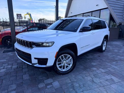 Used 2022 Jeep Grand Cherokee L Laredo w/ Luxury Tech Group I image 1