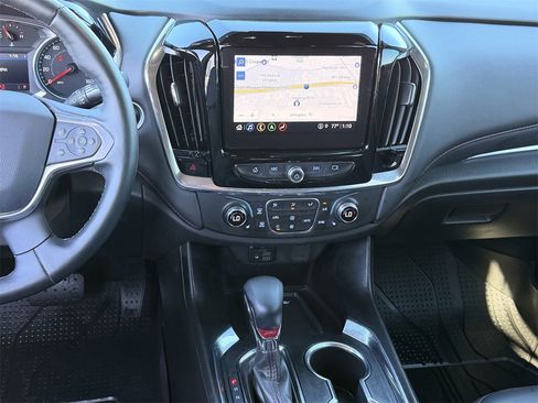 Certified 2023 Chevrolet Traverse RS image 17