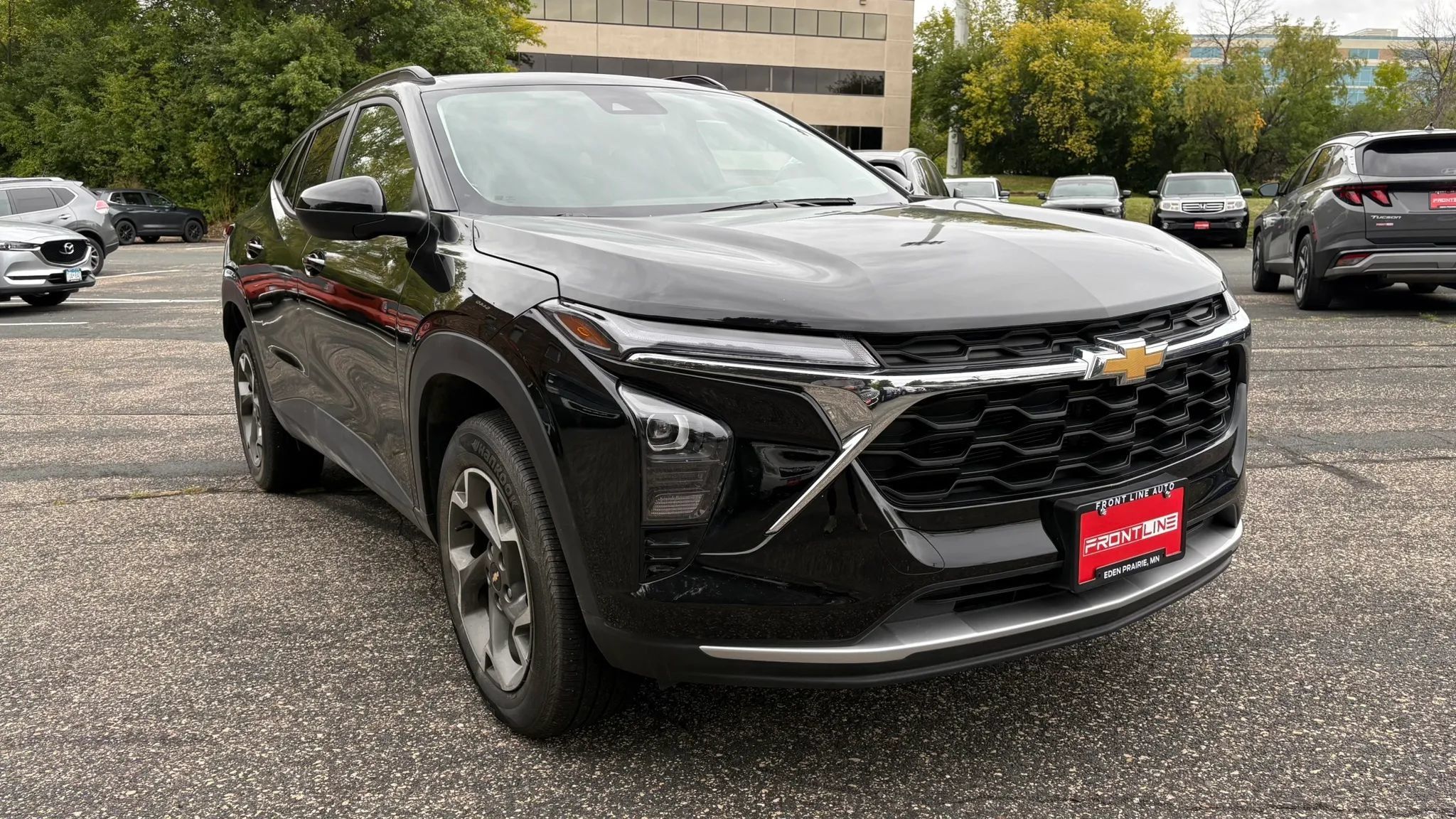 Used 2025 Chevrolet Trax LT w/ LT Convenience Package FWD image 13