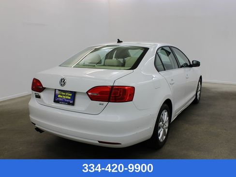 Used 2014 Volkswagen Jetta SE image 4
