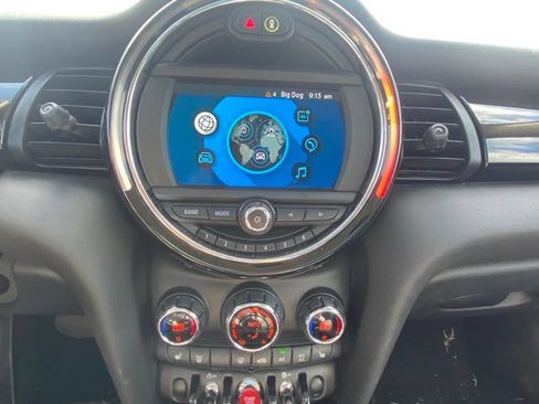 Used 2021 MINI Cooper 2-Door Hardtop FWD image 13