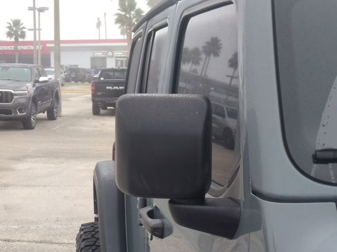 Certified 2024 Jeep Wrangler Willys image 11