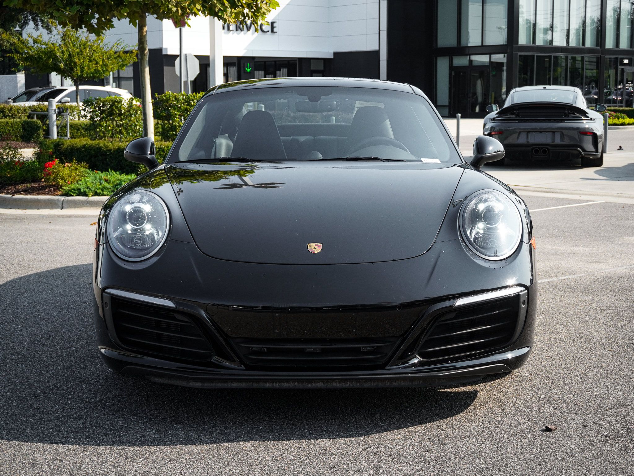Used 2019 Porsche 911 Carrera RWD image 3