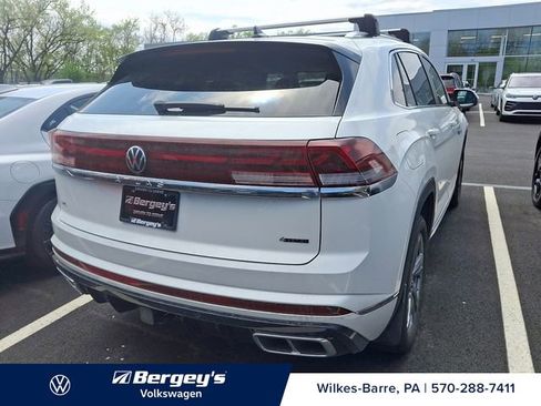Used 2024 Volkswagen Atlas Cross Sport SEL R-Line AWD/4WD image 6