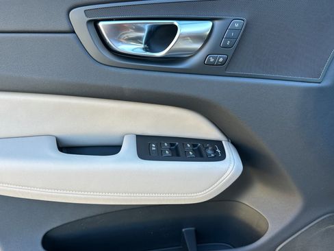 New 2026 Volvo XC60 B5 Core image 9