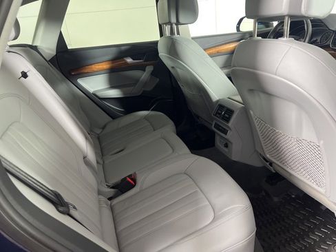 Certified 2023 Audi Q5 2.0T Premium w/ Convenience Package image 15