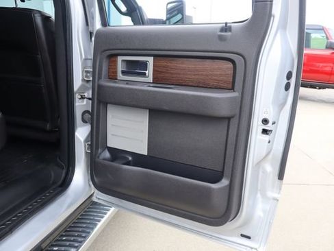 Used 2014 Ford F150 Lariat w/ Equipment Group 502A Luxury AWD/4WD image 31
