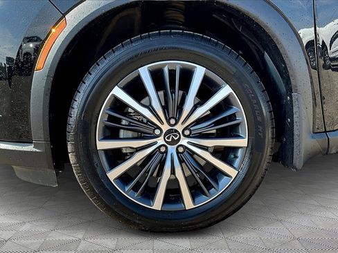 Used 2024 INFINITI QX60 Sensory w/ Vision Package image 9