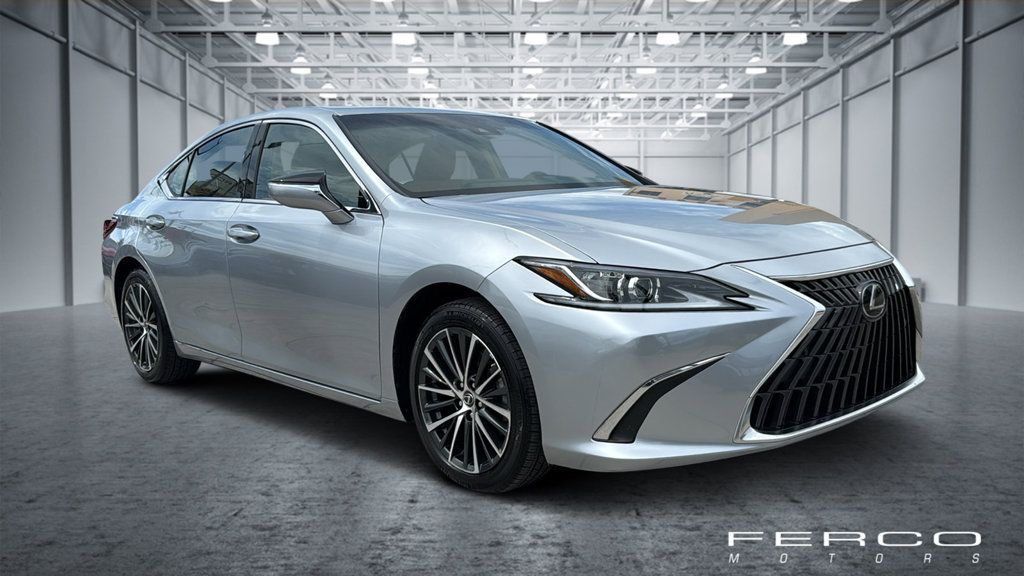 Used 2023 Lexus ES 300h w/ Premium Package FWD image 7