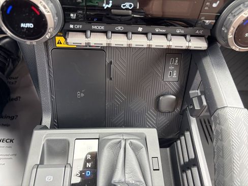 Used 2026 Toyota 4Runner Limited AWD/4WD image 27
