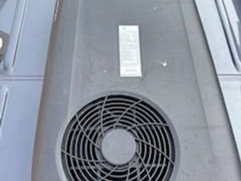 Used 2021 Mercedes-Benz Sprinter 2500 image 9