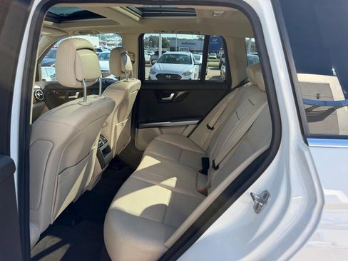Used 2015 Mercedes-Benz GLK 350 2WD image 9