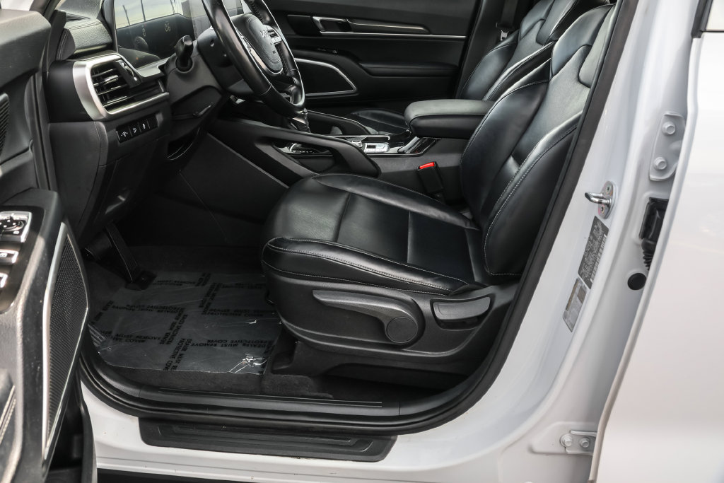 Used 2023 Kia Telluride LX AWD/4WD image 17