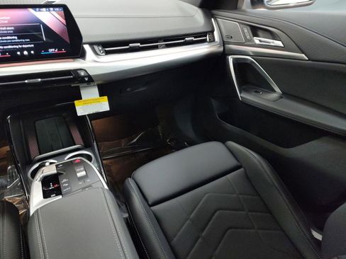 Used 2026 BMW X2 xDrive28i w/ Technology Package image 23