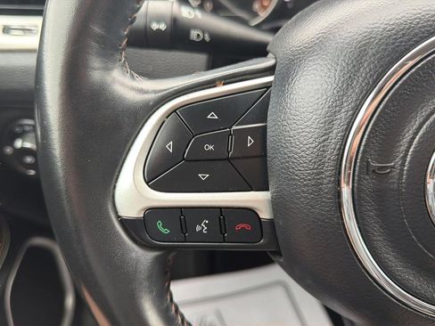 Used 2019 Jeep Compass Latitude AWD/4WD image 21