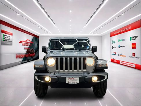 Used 2020 Jeep Wrangler Unlimited Sahara w/ Uconnect 4C Nav & Sound Group AWD/4WD image 2