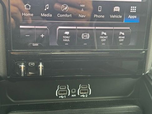 Used 2025 RAM 2500 Laramie image 34