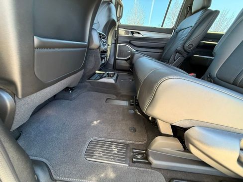 New 2026 Jeep Grand Wagoneer image 29