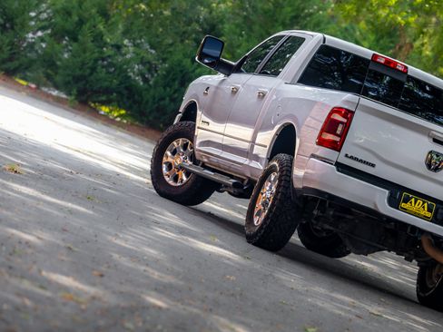 Used 2023 RAM 2500 Laramie AWD/4WD image 25