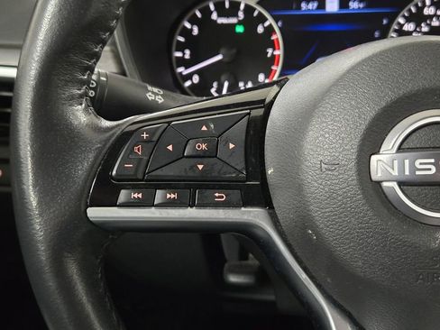 Used 2023 Nissan Altima 2.5 SL FWD image 28