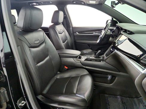 Used 2020 Cadillac XT6 Premium Luxury image 22