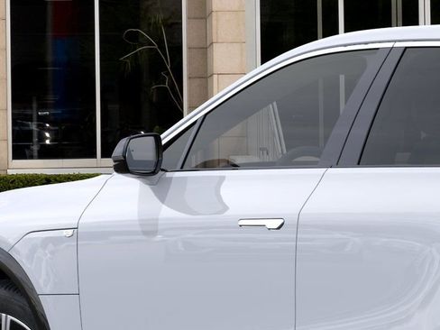 New 2026 Cadillac Lyriq Luxury AWD/4WD image 14