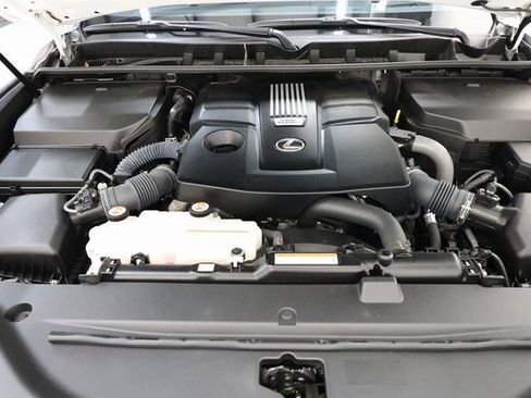 Used 2023 Lexus LX 600 4WD w/ Ultra Luxury Package image 94