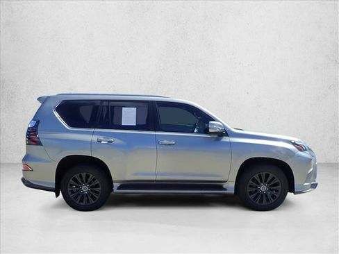 Used 2023 Lexus GX 460 Luxury w/ Sport Design Package AWD/4WD image 5
