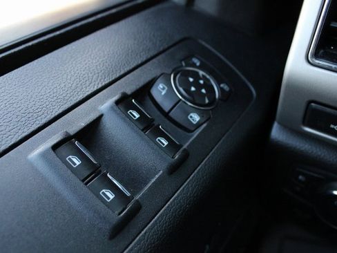 Used 2019 Ford F150 Lariat w/ Equipment Group 502A Luxury image 14