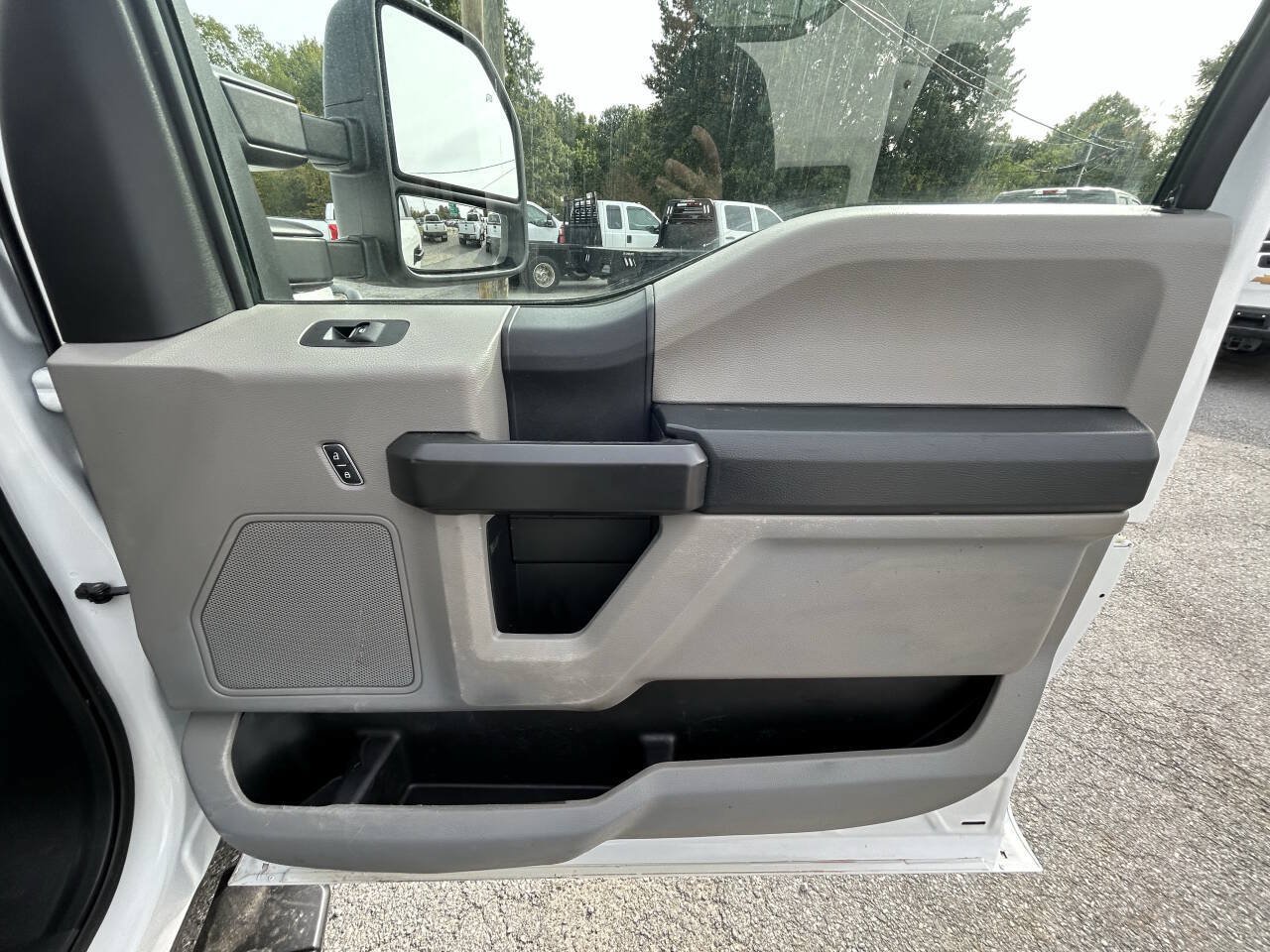 Used 2018 Ford F450 XL w/ Power Equipment Group AWD/4WD image 17