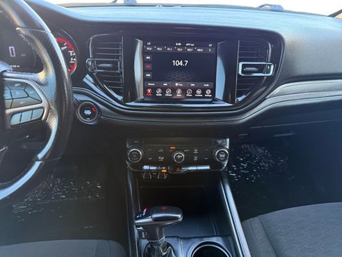Used 2022 Dodge Durango SXT AWD/4WD image 15