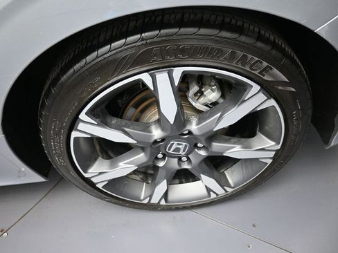 Certified 2025 Honda Civic Sport Touring image 15