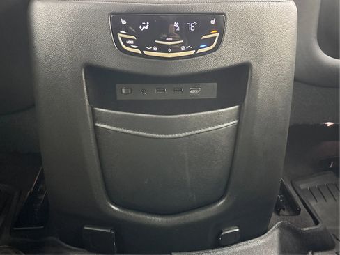 Used 2020 Cadillac Escalade ESV Premium Luxury image 29