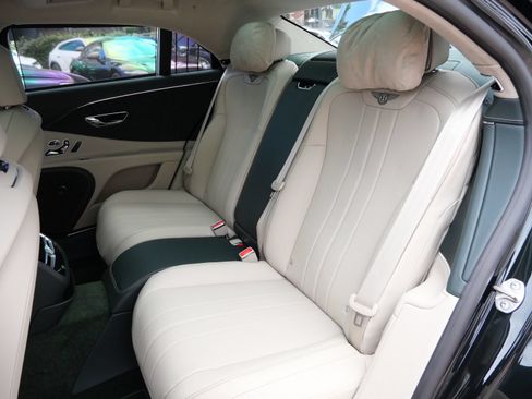New 2026 Bentley Flying Spur Plug-In Hybrid AWD/4WD image 22