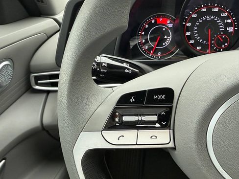 Certified 2023 Hyundai Elantra SEL FWD image 23