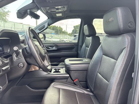 Used 2023 Chevrolet Tahoe High Country w/ Premium Package 2 RWD image 13