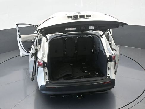 Used 2021 Toyota Sienna XLE image 71