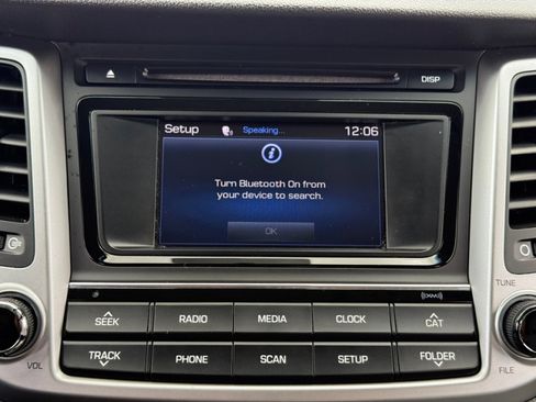 Used 2017 Hyundai Tucson SE AWD/4WD image 30