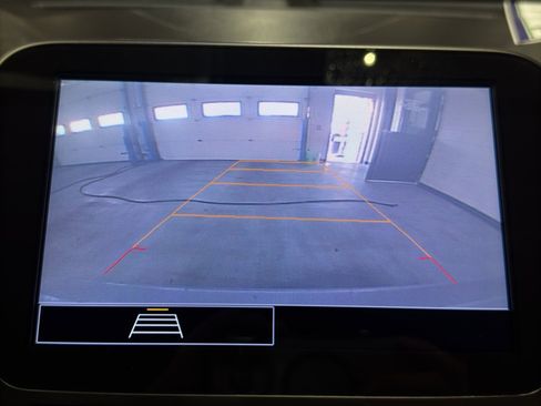 Used 2021 Chevrolet Malibu LT image 27