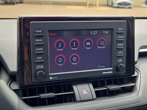 Used 2022 Toyota RAV4 XLE image 26