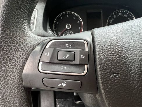 Used 2013 Volkswagen Passat 2.5 S FWD image 14