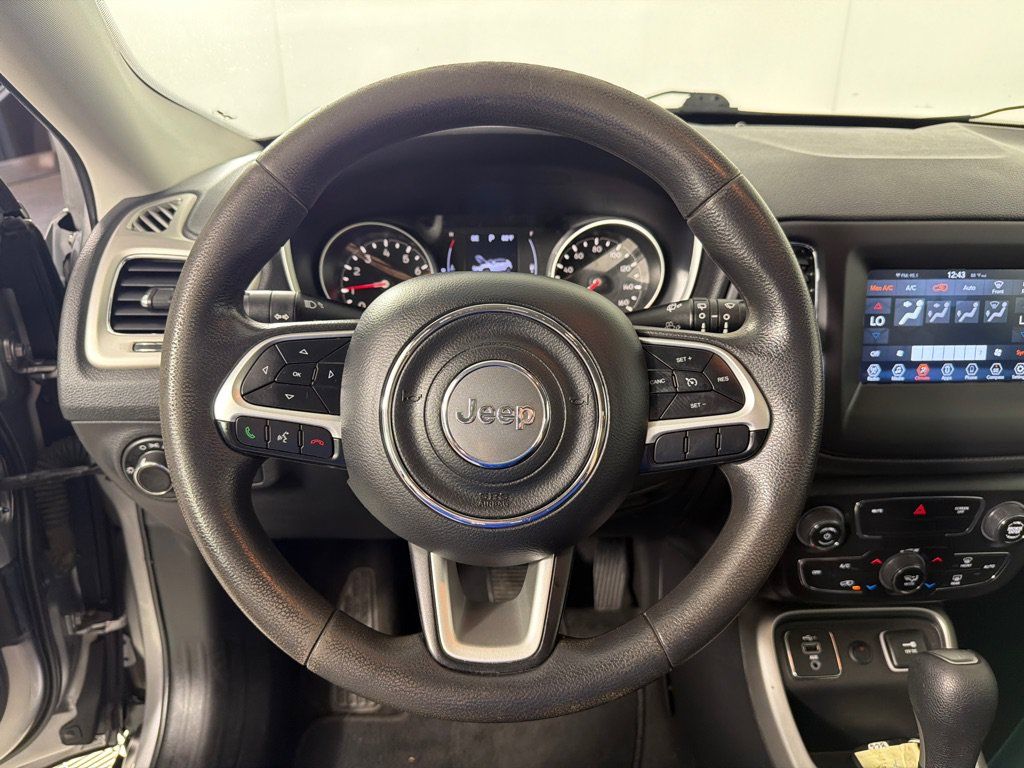 Used 2019 Jeep Compass Sport FWD image 12