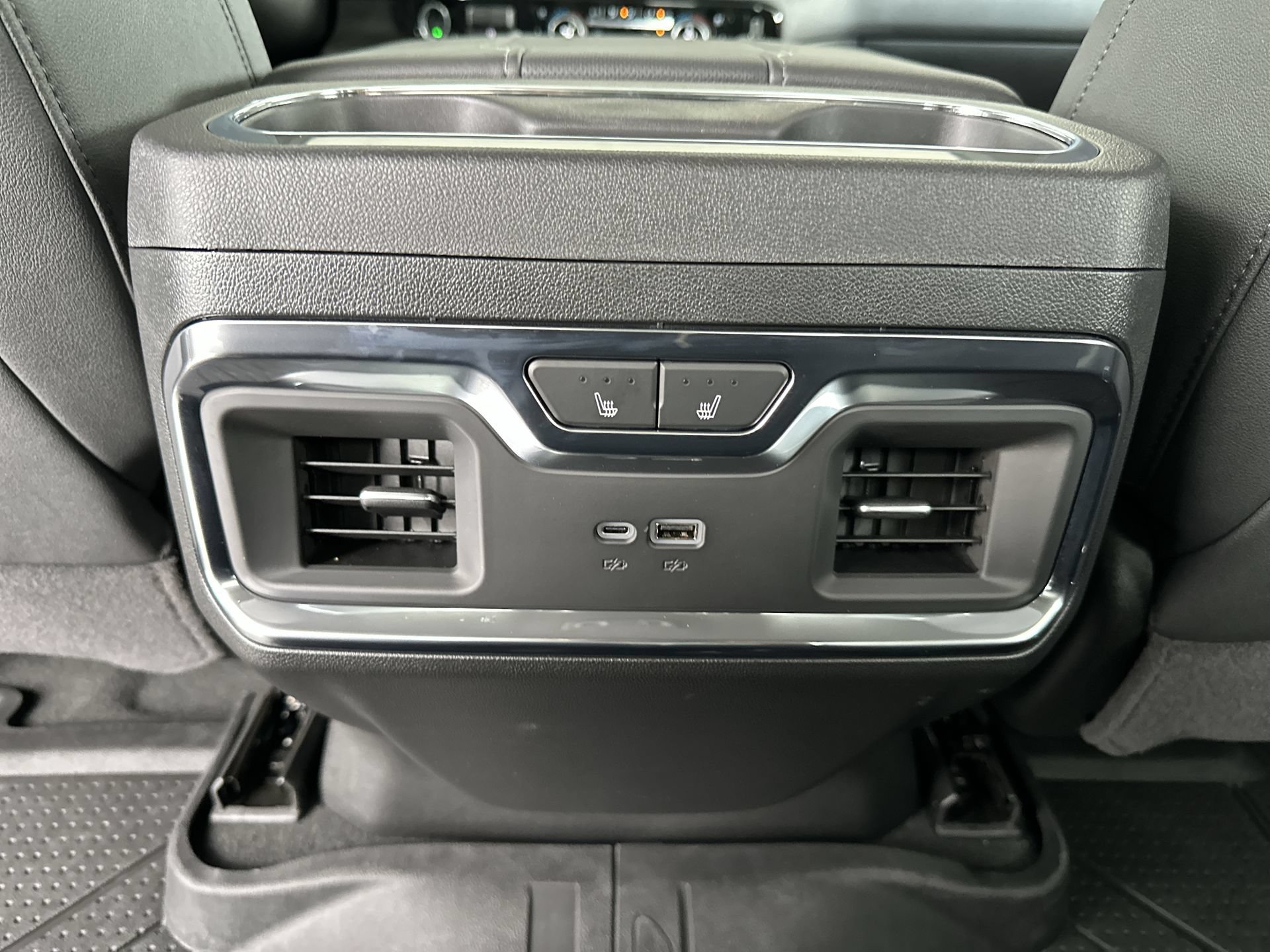 Used 2026 Chevrolet Silverado 3500 LTZ w/ LTZ Plus Package AWD/4WD image 22