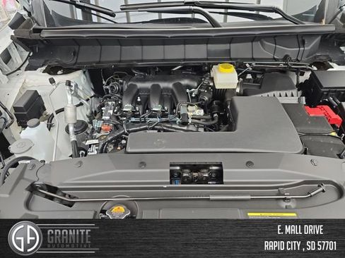 New 2025 Nissan Pathfinder SL image 21