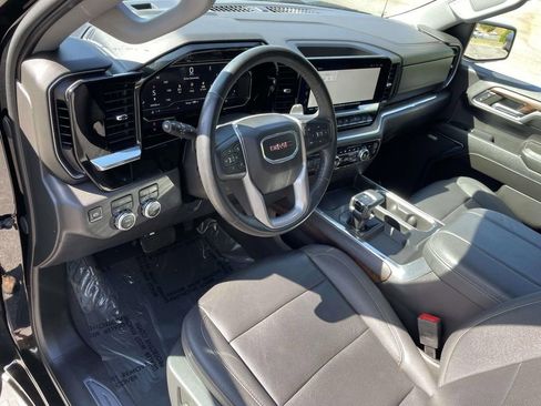 Used 2024 GMC Sierra 1500 SLT w/ SLT Premium Plus Package AWD/4WD image 16