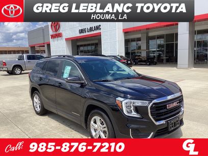 Used 2022 GMC Terrain SLE w/ Driver Convenience Package